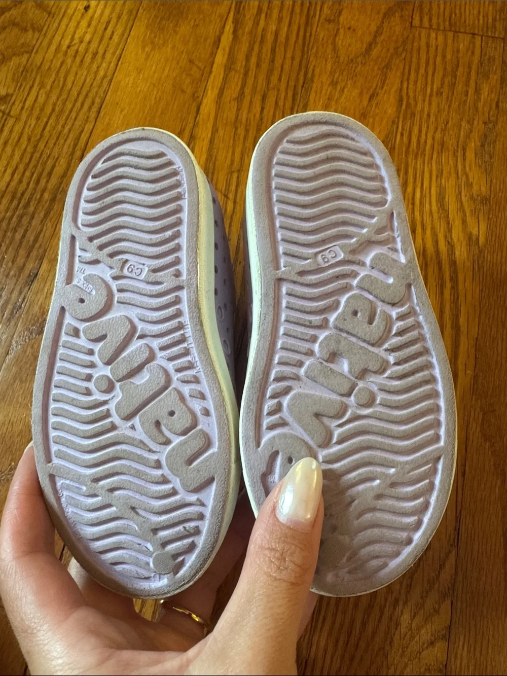 Native Jefferson shoes size c9